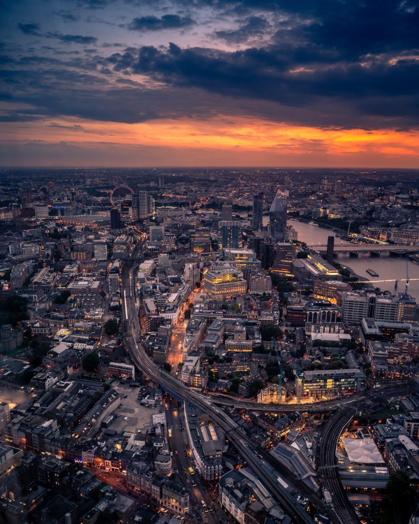London Commercial Law and Business World